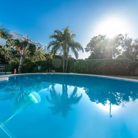 Apartment Modern In The Heart Of Puerto Banus Marbella