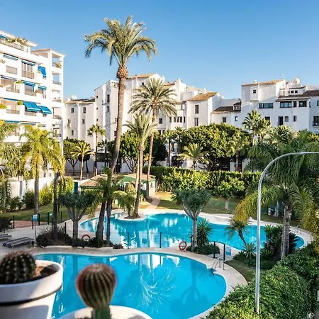 Modern In The Heart Of Puerto Banus 公寓