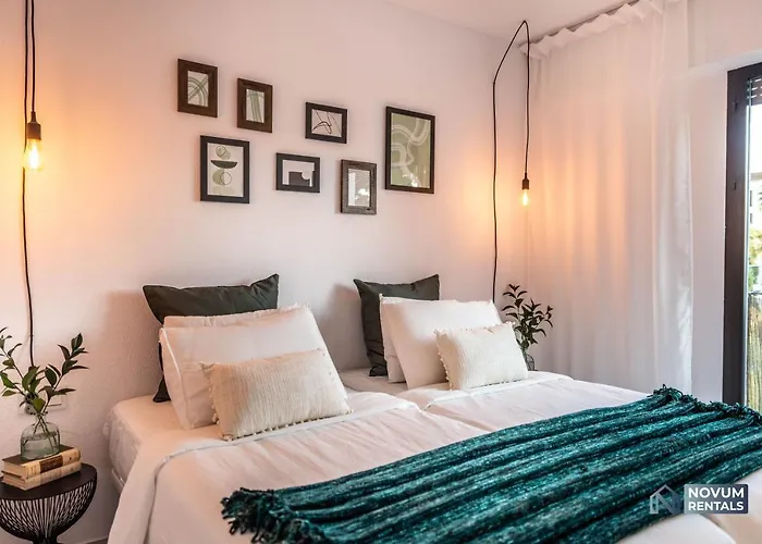 Modern In The Heart Of Puerto Banus Lägenhet