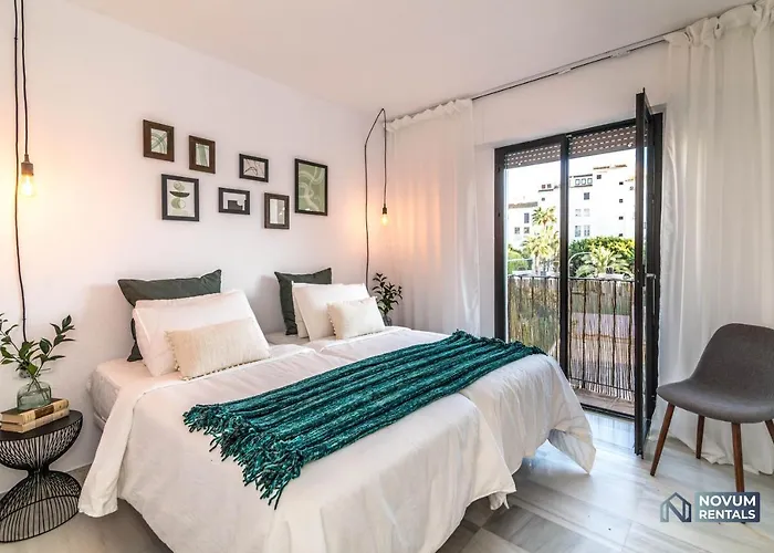 Modern In The Heart Of Puerto Banus Lägenhet Marbella