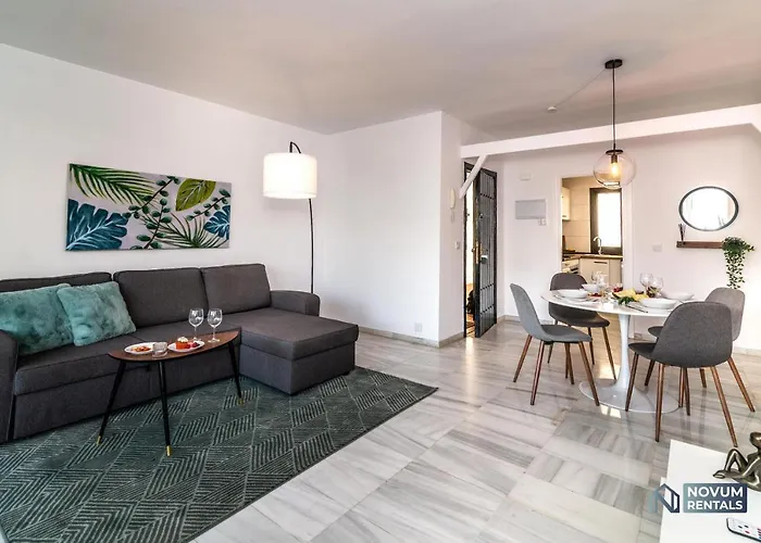 Modern In The Heart Of Puerto Banus Lägenhet *