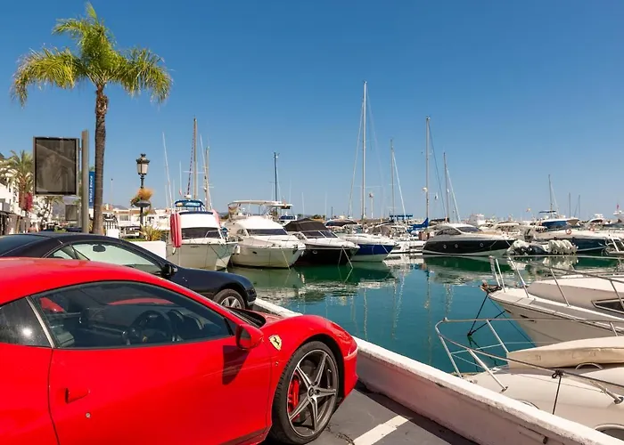 Modern In The Heart Of Puerto Banus Lägenhet