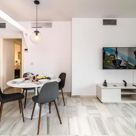 Modern In The Heart Of Puerto Banus * Marbellac