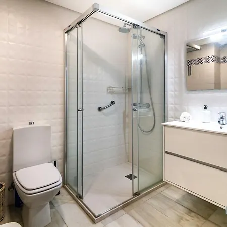 Modern In The Heart Of Puerto Banus * ماربيا
